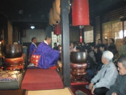 �F��E�F��